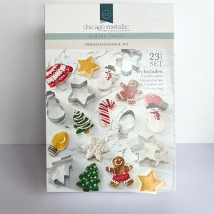 Chicago Metallic Christmas Cookie Cutter Set 23 Piece Set NIB
